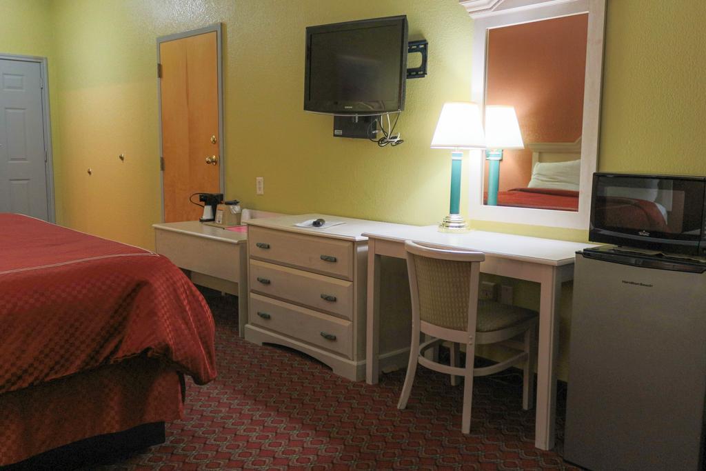 Americas Best Value Inn And Suites Houston Fm 1960 Eksteriør bilde